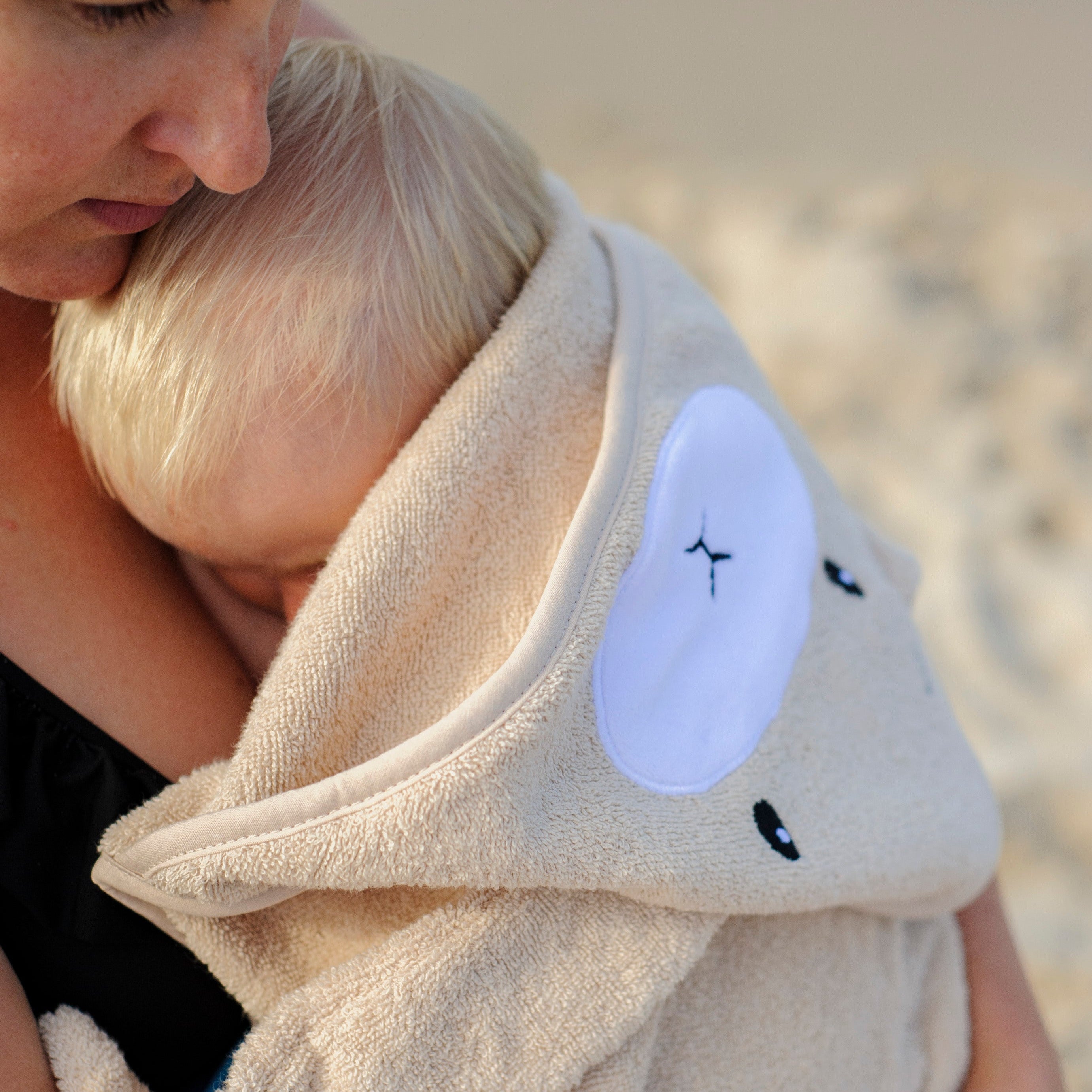 Kapuzenhandtuch Hase beige