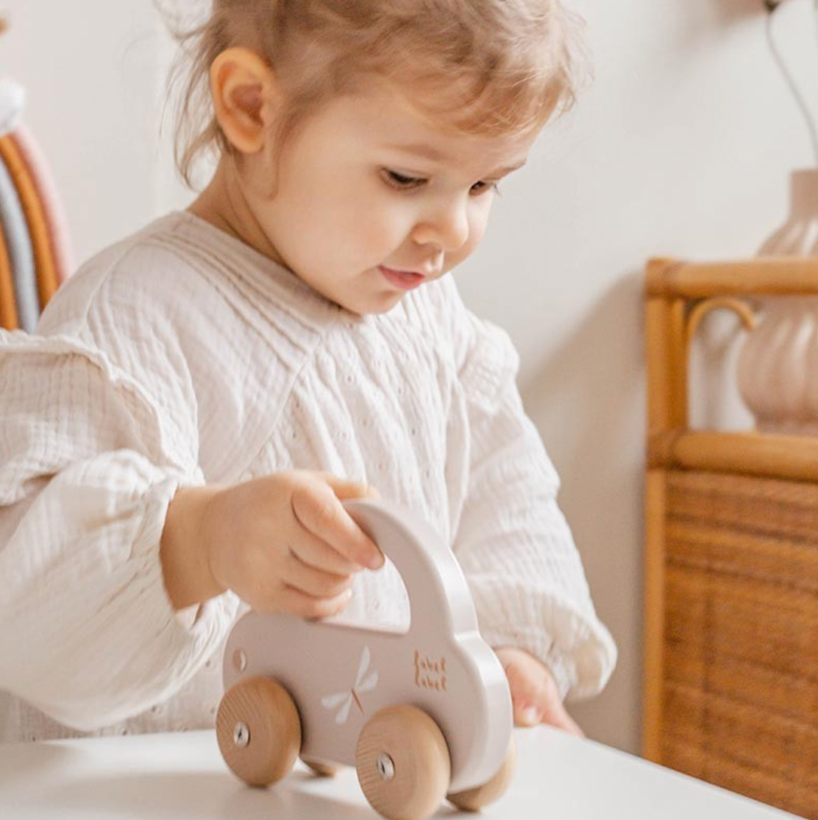 Kinder Holzauto nougat ab 18 Monaten