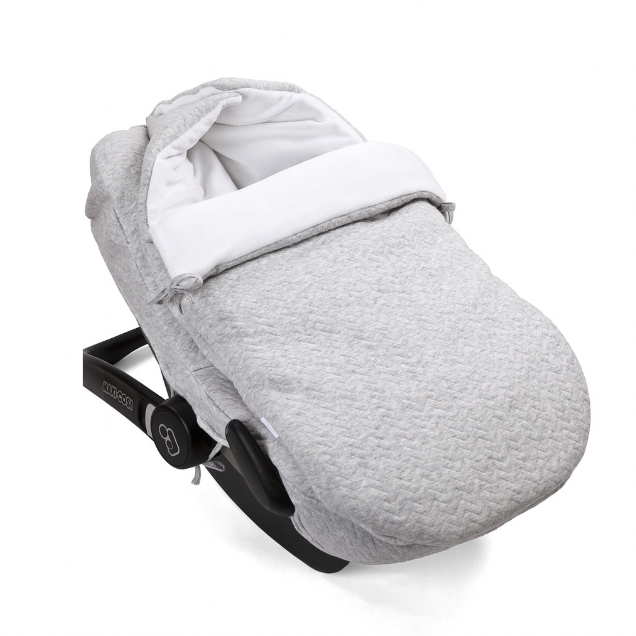 Fußsack für Babyschale Chevron Light Grey