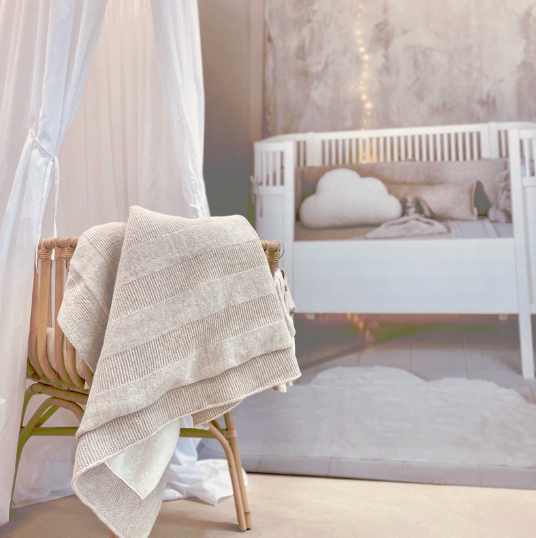 Baby Winterdecke Plüschdecke aus Wolle beige von Poetree Kids