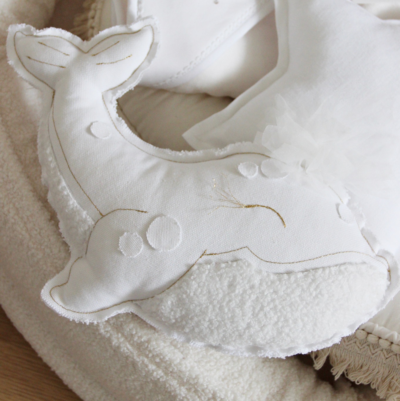 Baby Deko-Mobile Wal weiß zum Aufhängen von Cotton & sweets online kaufen