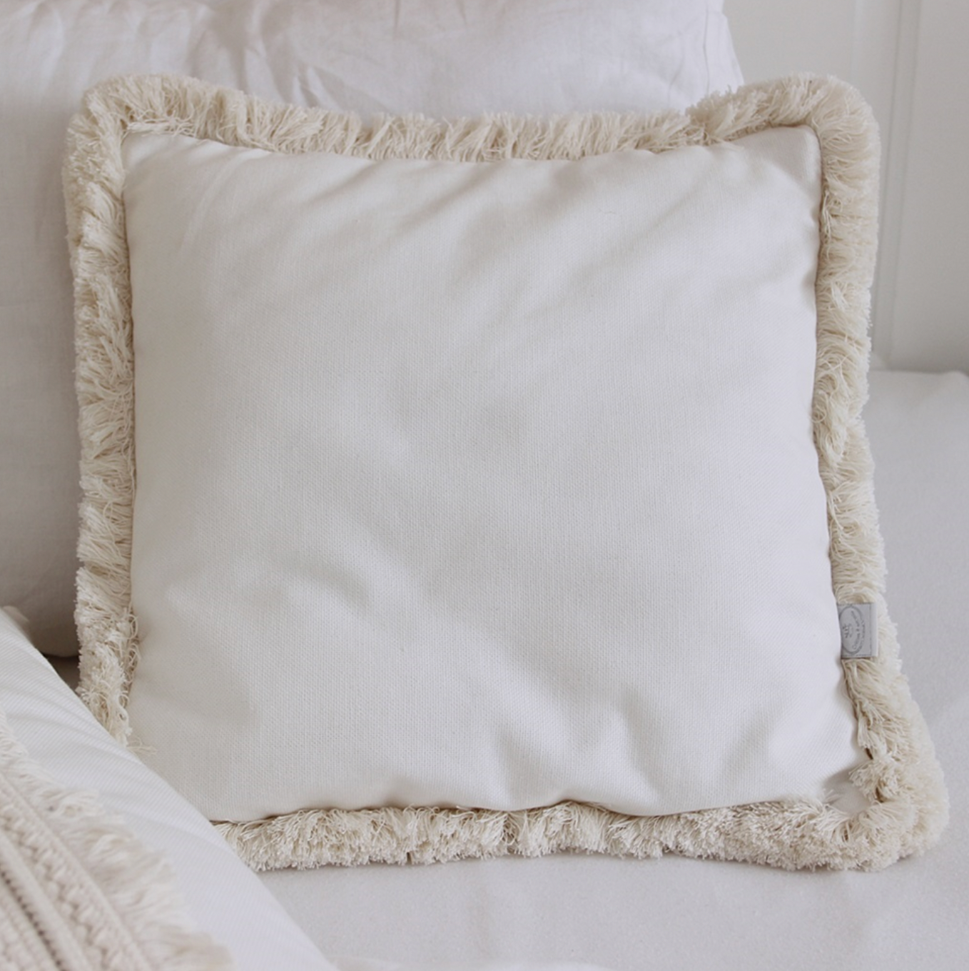 Dekokissen Boho vanille mit Fransen 40x40 cm