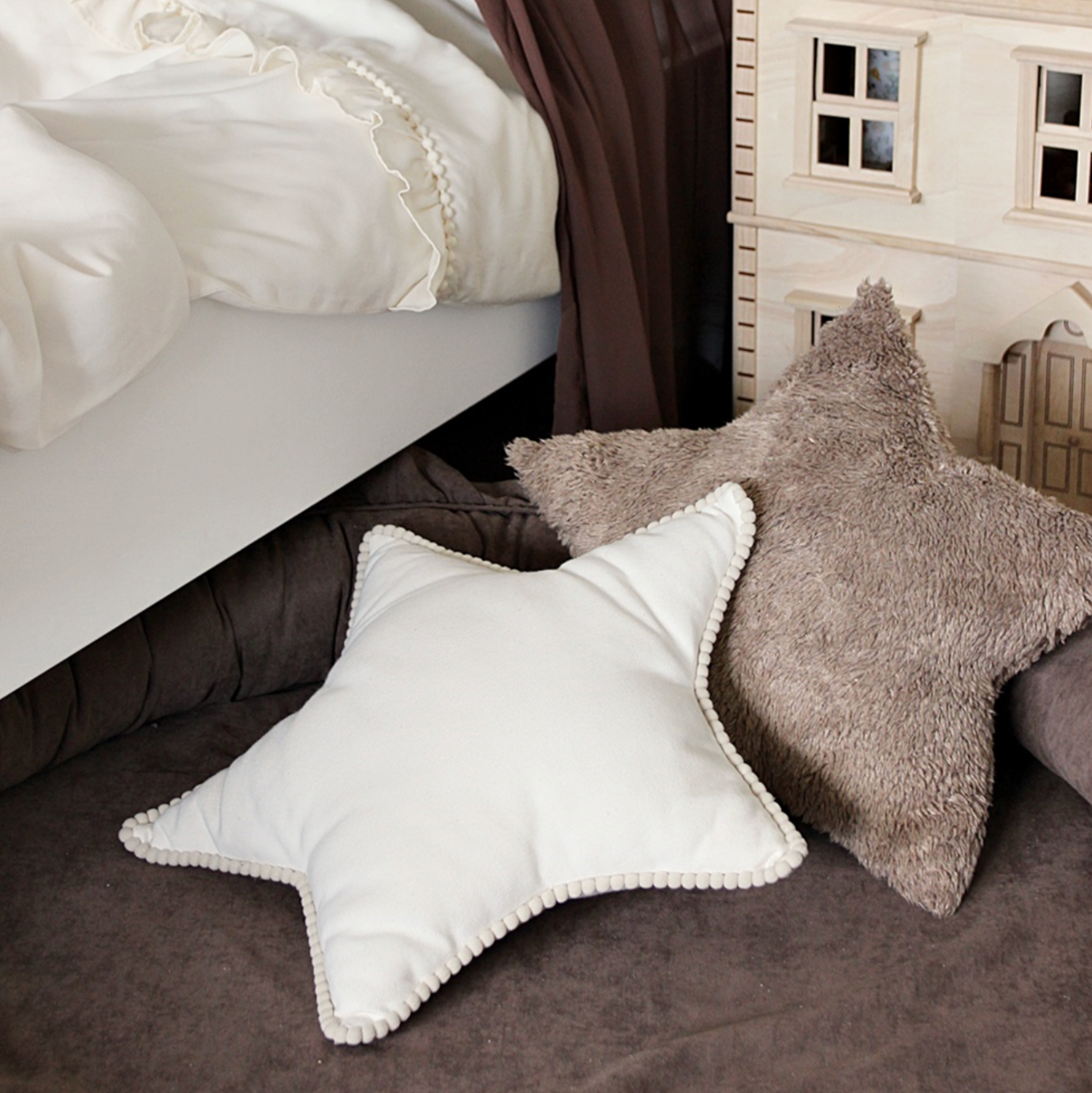 Dekokissen BOHO Stern mit Pompoms