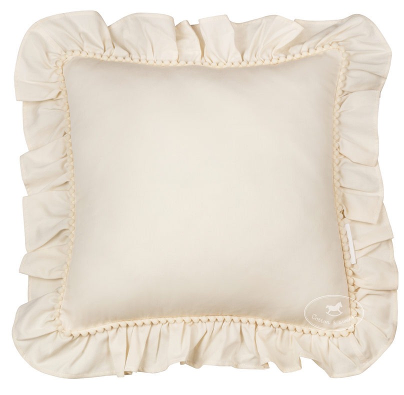 Quadratisches Kissen Boho vanille mit Rüsche aus Satin-Baumwolle