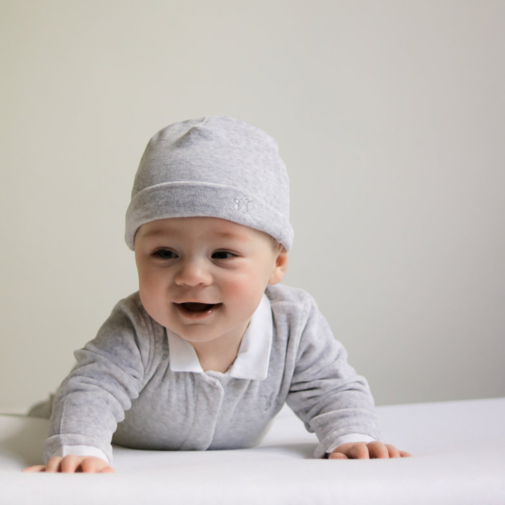 Baby Strampler Samt hellgrau