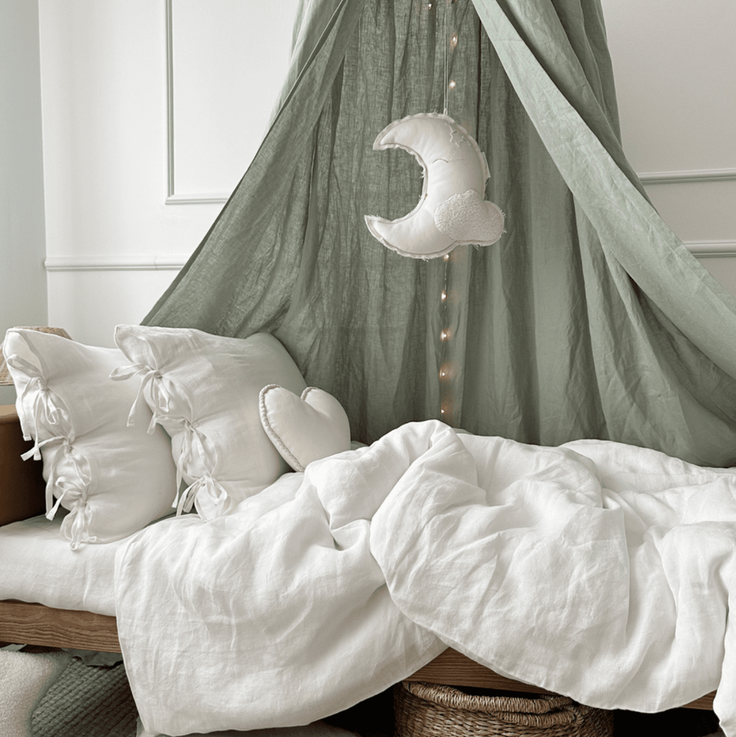 Baldachin aus Leinen sage green