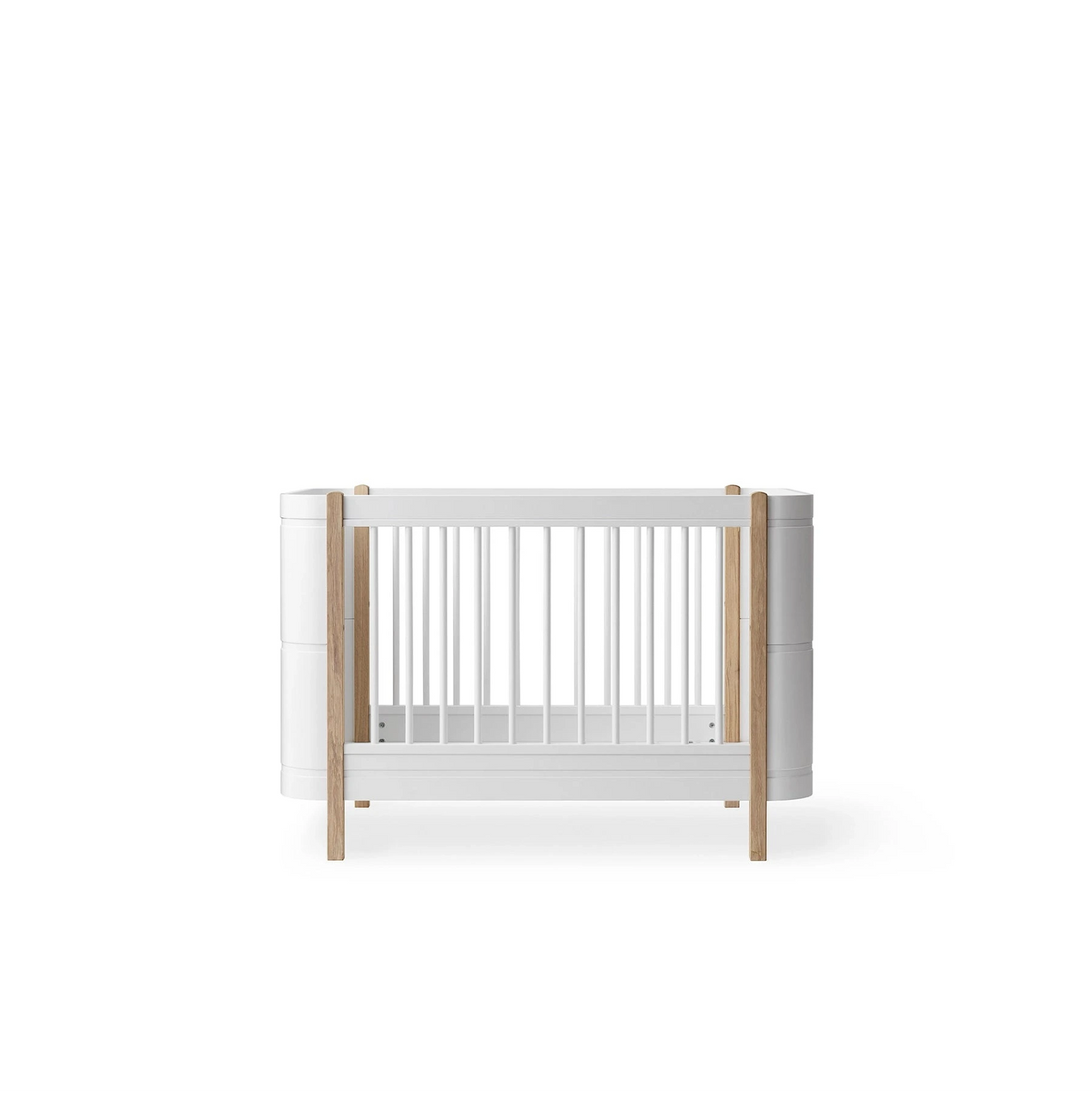 Oliver Furniture Wood Mini+ Babybett WEISS / EICHE