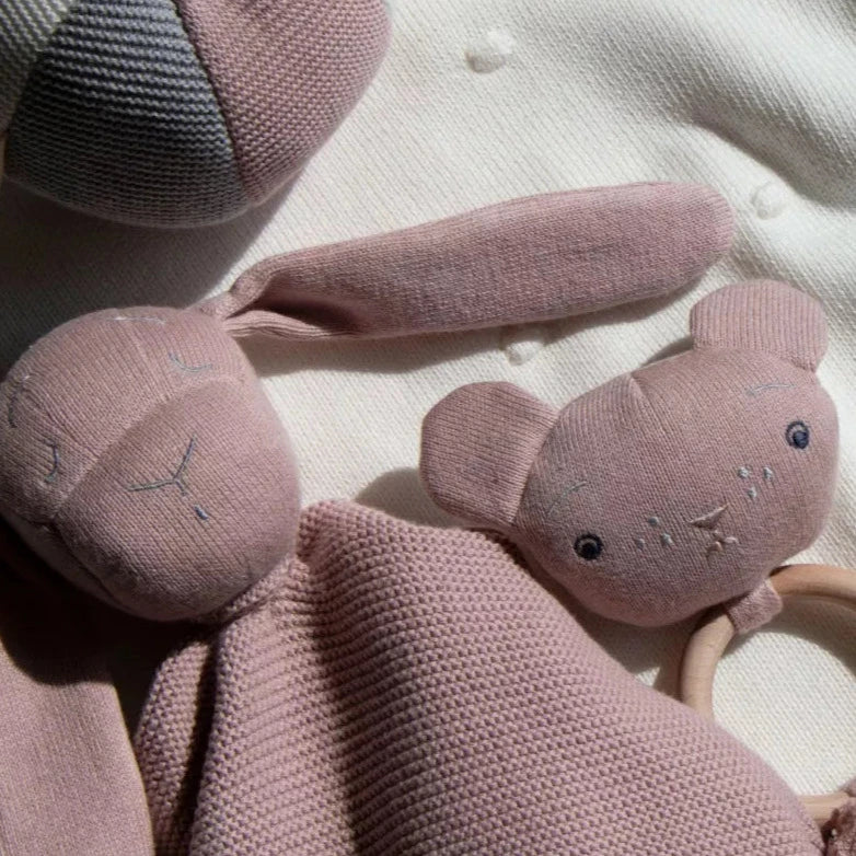 Baby Rassel / Beißring Teddy aus organischer Baumwolle rosa