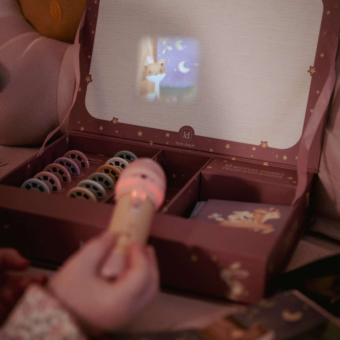 Geschichten Projektor-Taschenlampe rosa ab 4 Jahren