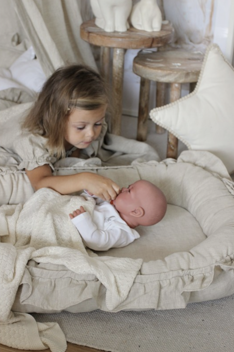 Babynest PURE NATURE mit Rüsche natural