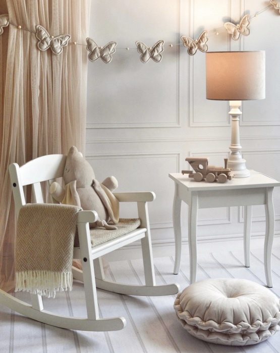 Tischlampe Velvet Samt beige fürs Kinderzimmer mit Holzfuß natur - Kinderzimmer Beleuchtung bei harmony ambiente online kaufen