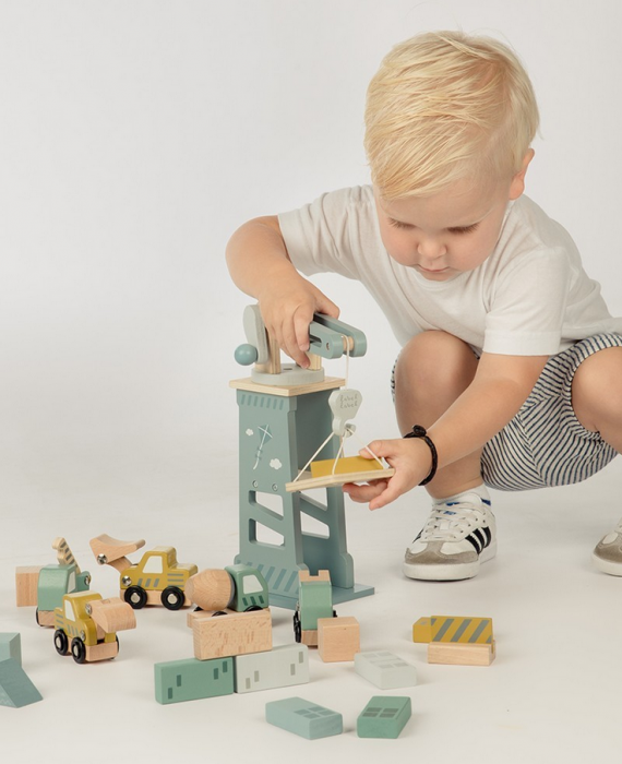 Holzbausteine Set Baustelle mit Kran & Holzautos Label Label Holzbauklötze für Kinder - harmony ambiente