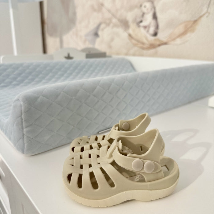 Kindersandalen Silikon Floopers coconut milk von Mrs. Ertha - harmony ambiente