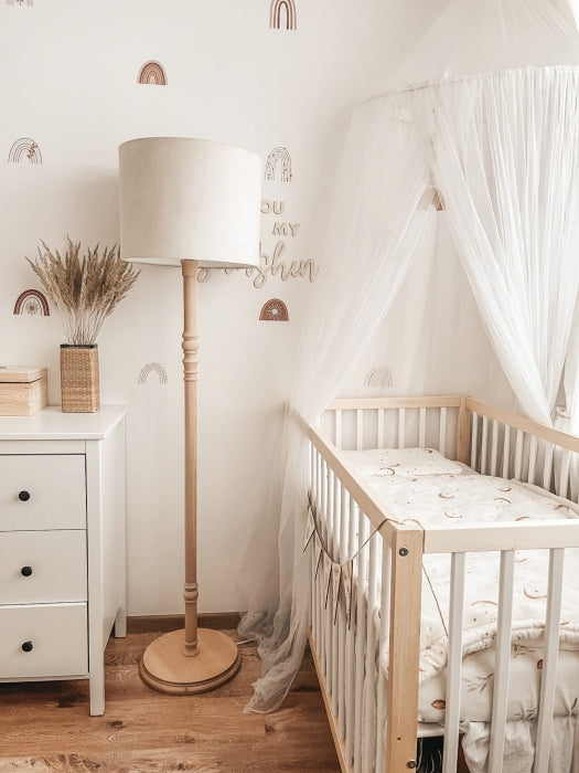 Stehlampe Velvet Samt beige fürs Kinderzimmer mit Holzfuß natur - Kinderzimmer Beleuchtung bei harmony ambiente online kaufen