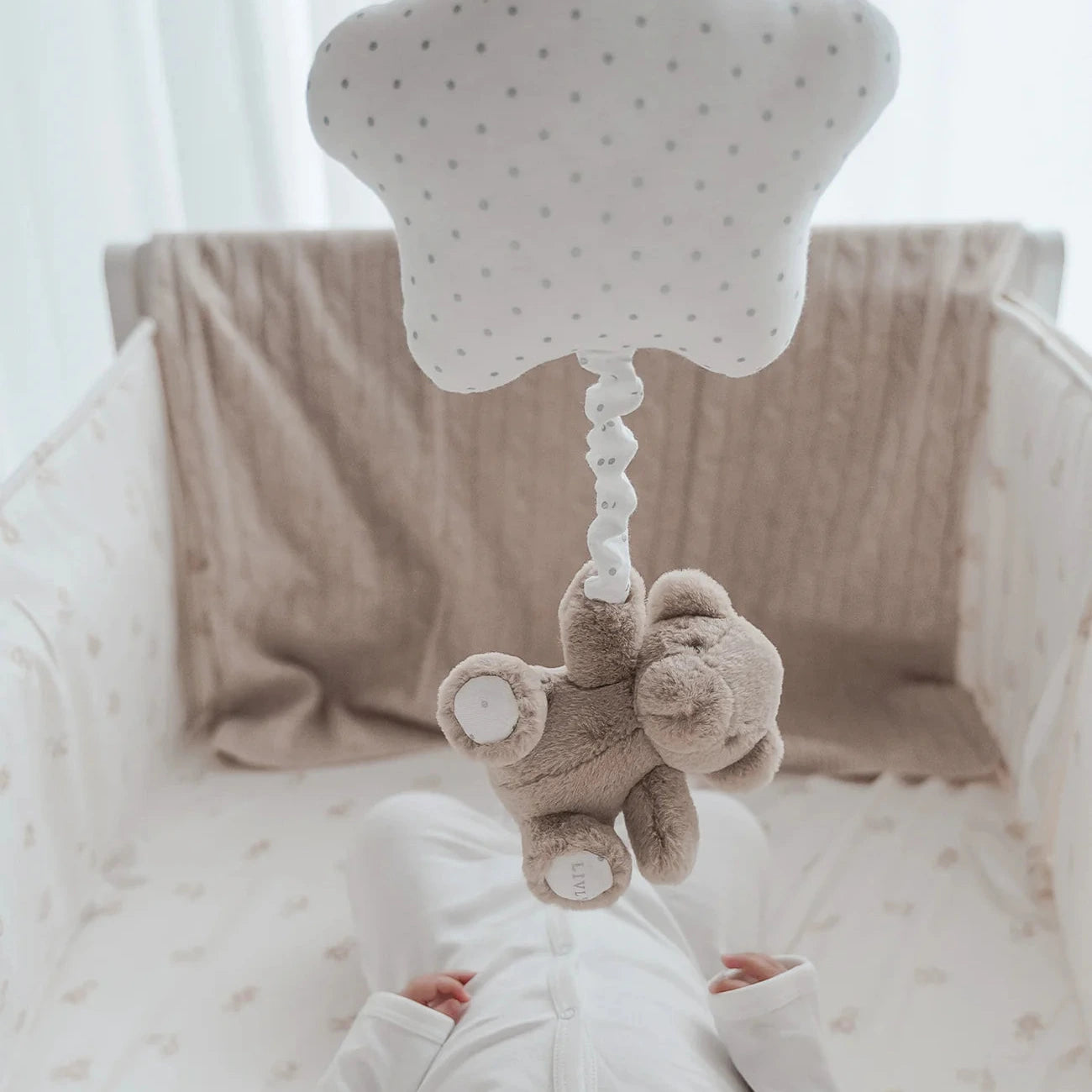 Livly Baby Mobiles mit Musik &