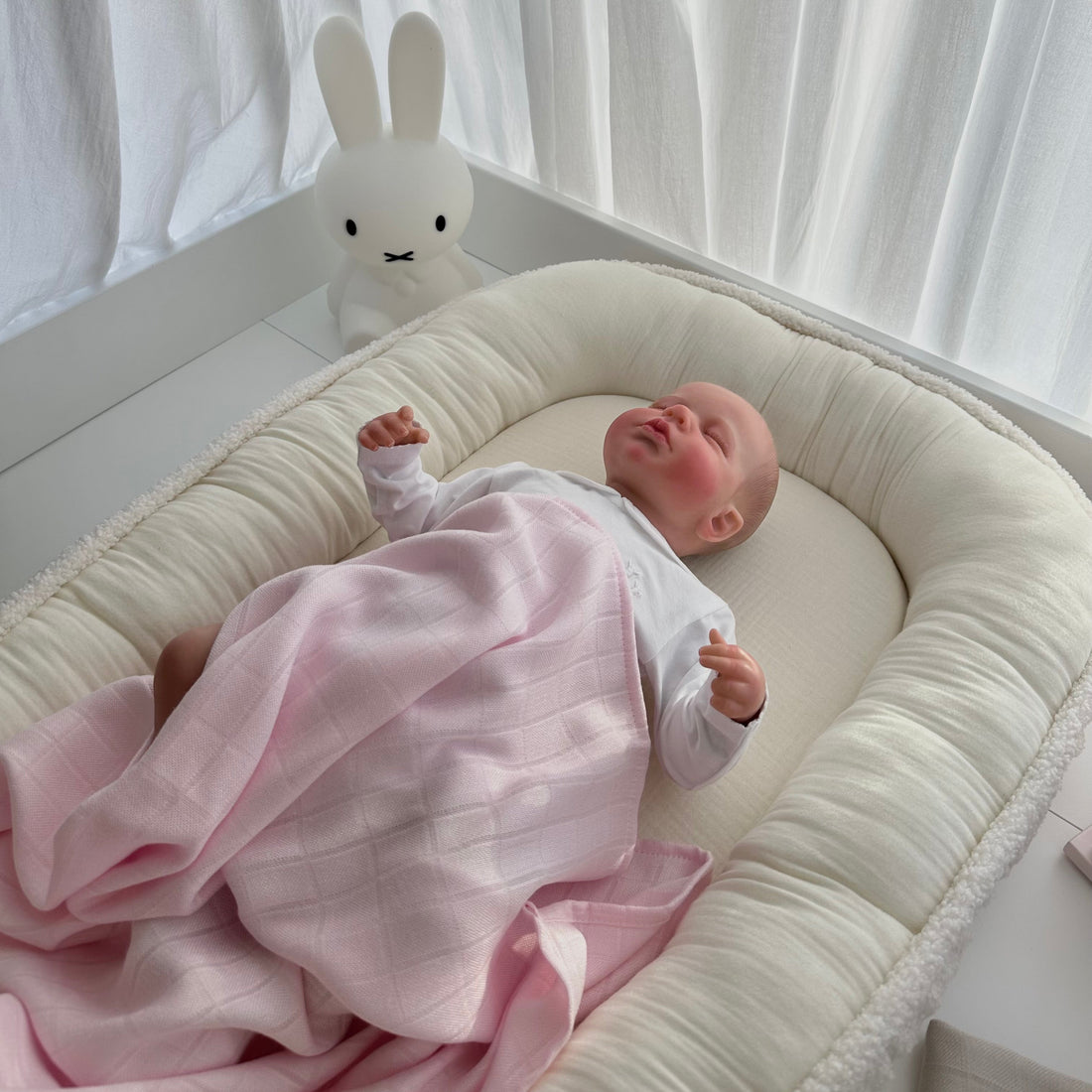 Baby Pucktuch Swaddle puderrosa aus Bambus