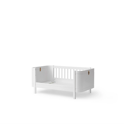 Oliver Furniture Wood Mini+ Babybett WEISS inkl. Umbauset für Juniorbett