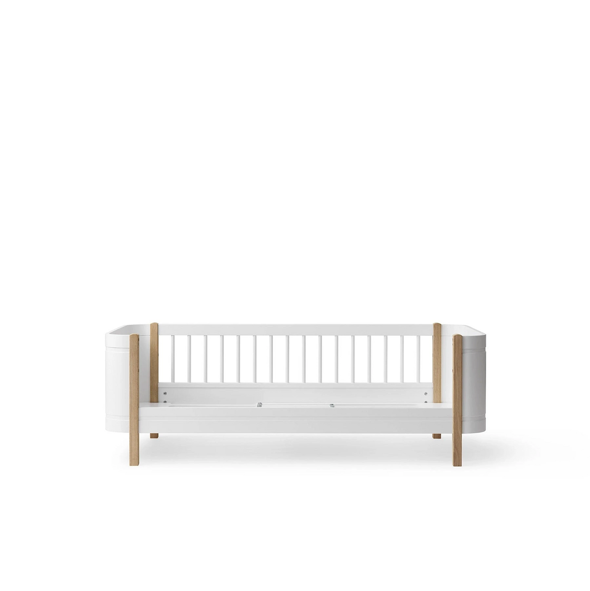 Oliver Furniture Wood Mini+ Babybett WEISS / EICHE inkl. Umbauset für Juniorbett