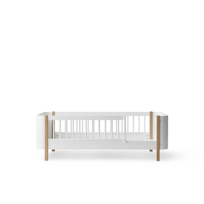 Oliver Furniture Wood Mini+ Babybett WEISS / EICHE inkl. Umbauset für Juniorbett