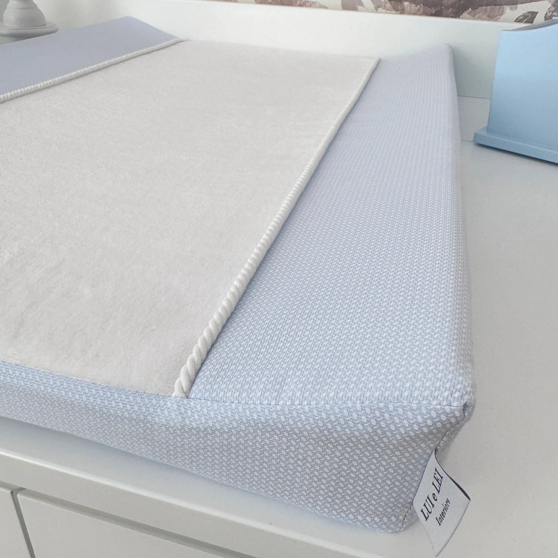 Wickelauflage ELEGANCE hypnotic hellblau