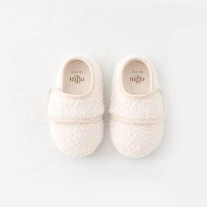 Mrs. Ertha Kinder-Hausschuhe Slogges vanilla mit Klettverschluss und Antirutschsohle