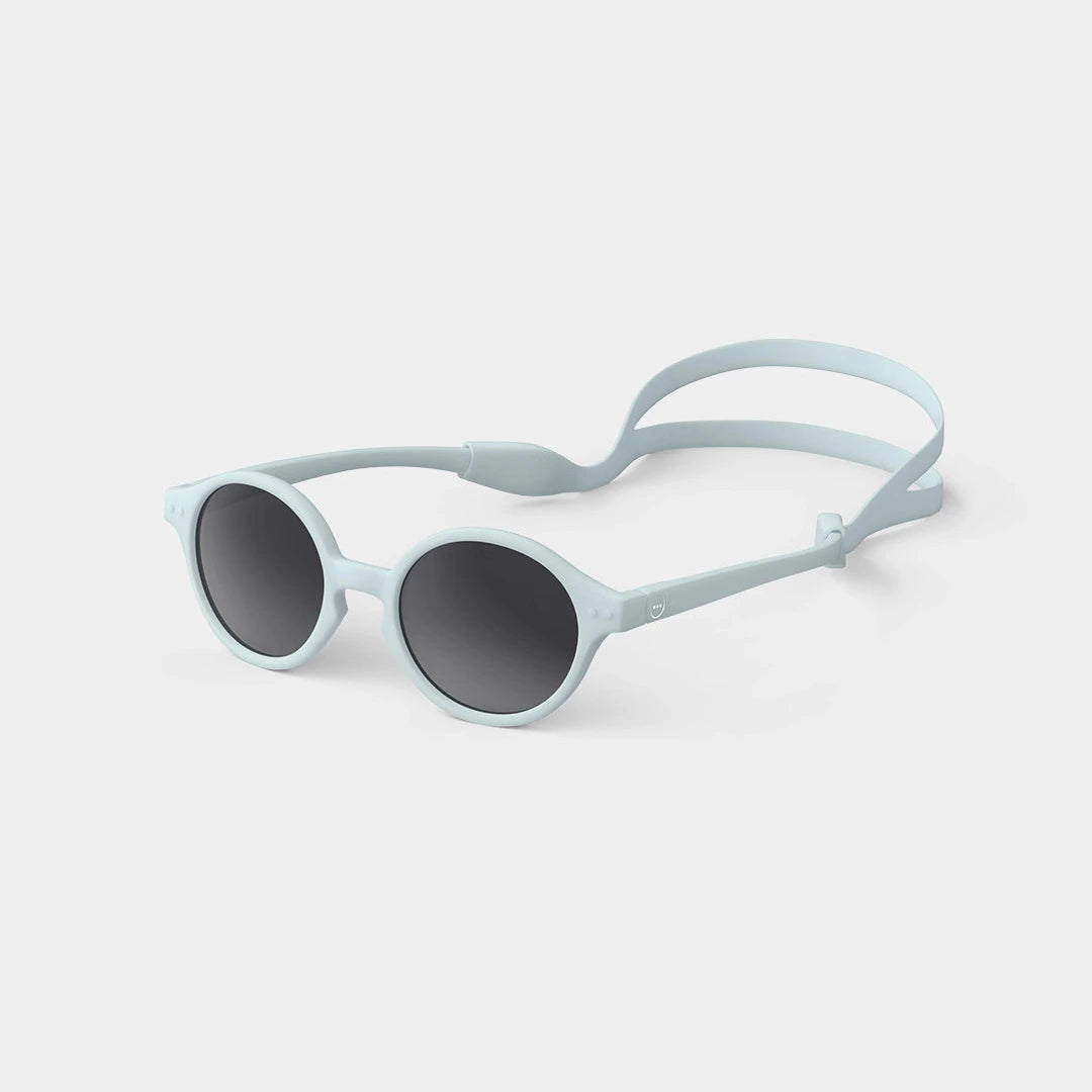 IZIPIZI Kinder Sonnenbrille sweets blue 9-36 Monate, mit Band