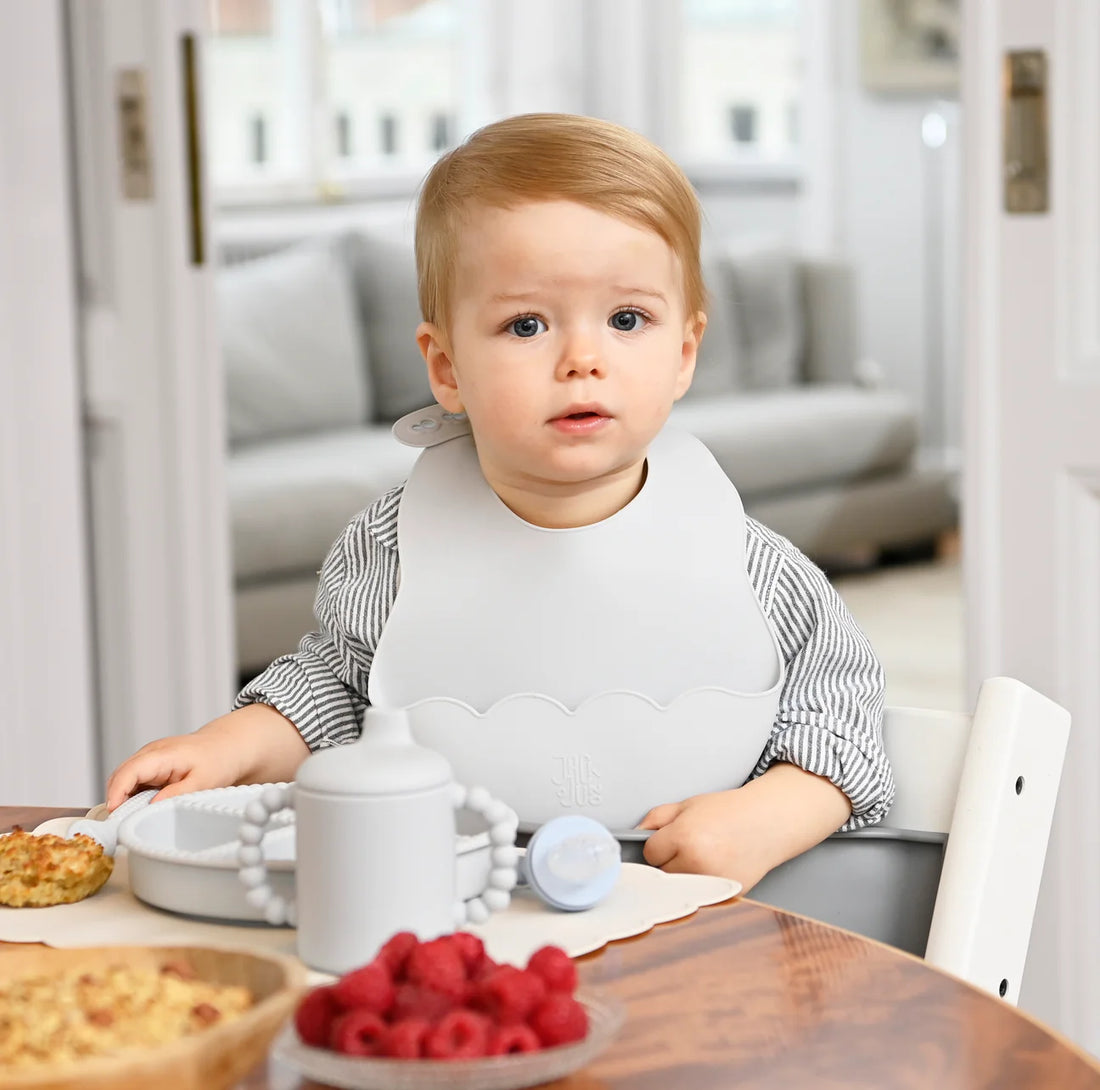 Silikon Lätzchen mit Auffangschale &
