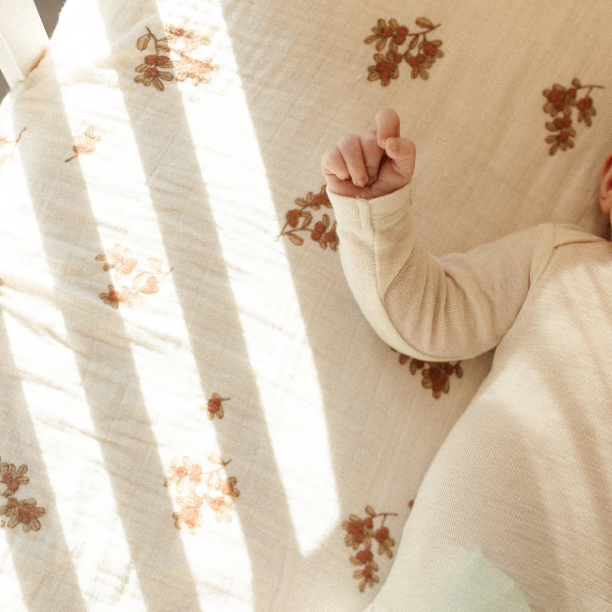 Baby Body aus Merinowolle in Creme - Details
