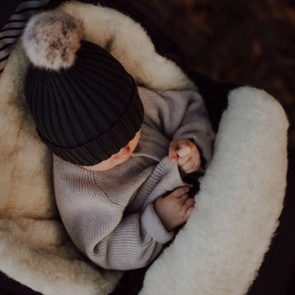 Fußsack iGrow Aspen schwarz mit PREMIUM-Schafwolle - mitwachsend