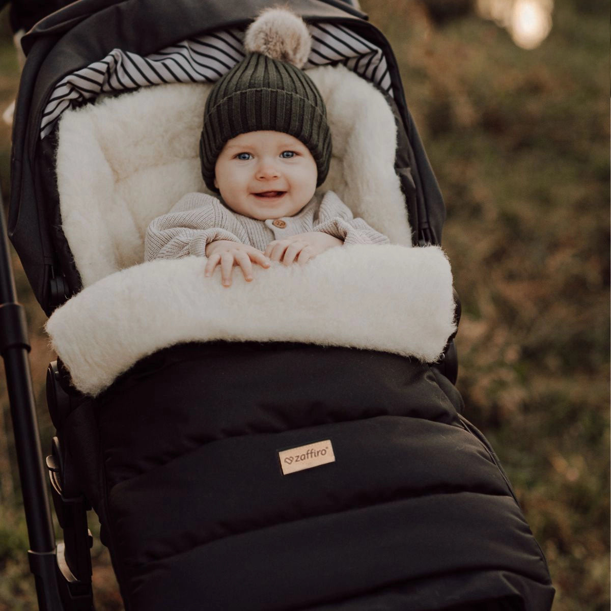 Zaffiro Fußsack iGrow Aspen schwarz mit PREMIUM-Schafwolle - mitwachsend