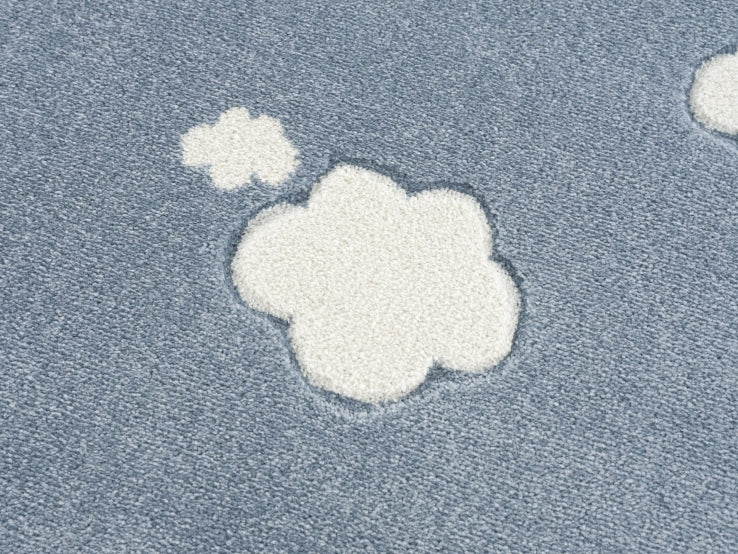 Kinderteppich dunkelblau mit weißen Wolken