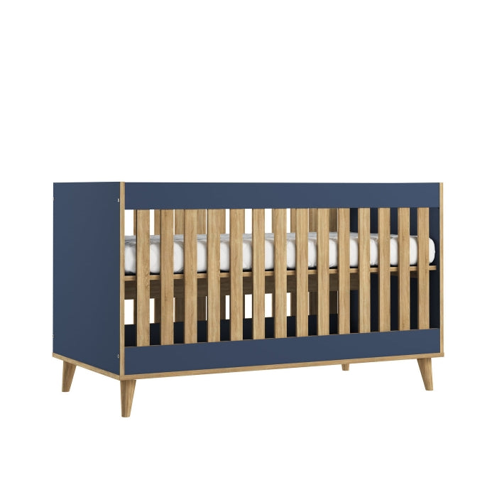 Babybett NEW YORK blau &amp; Eiche 70x140 cm - Babymöbel Wien - Kindermöbel Geschäft