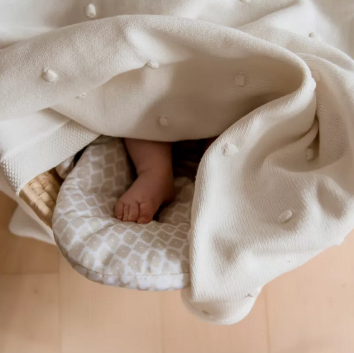 Babydecke Baumwolle mit Pompoms ecru 80x100 cm - Babyausstattung Wien